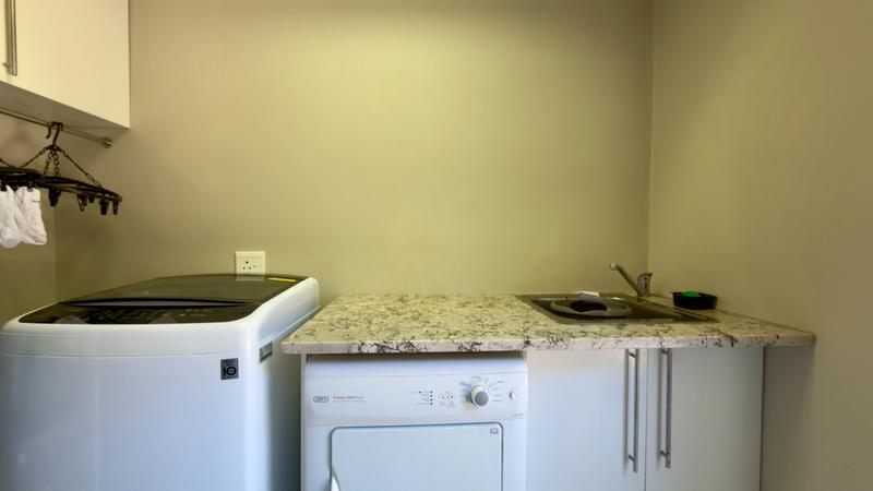 5 Bedroom Property for Sale in Pentagon Park Free State